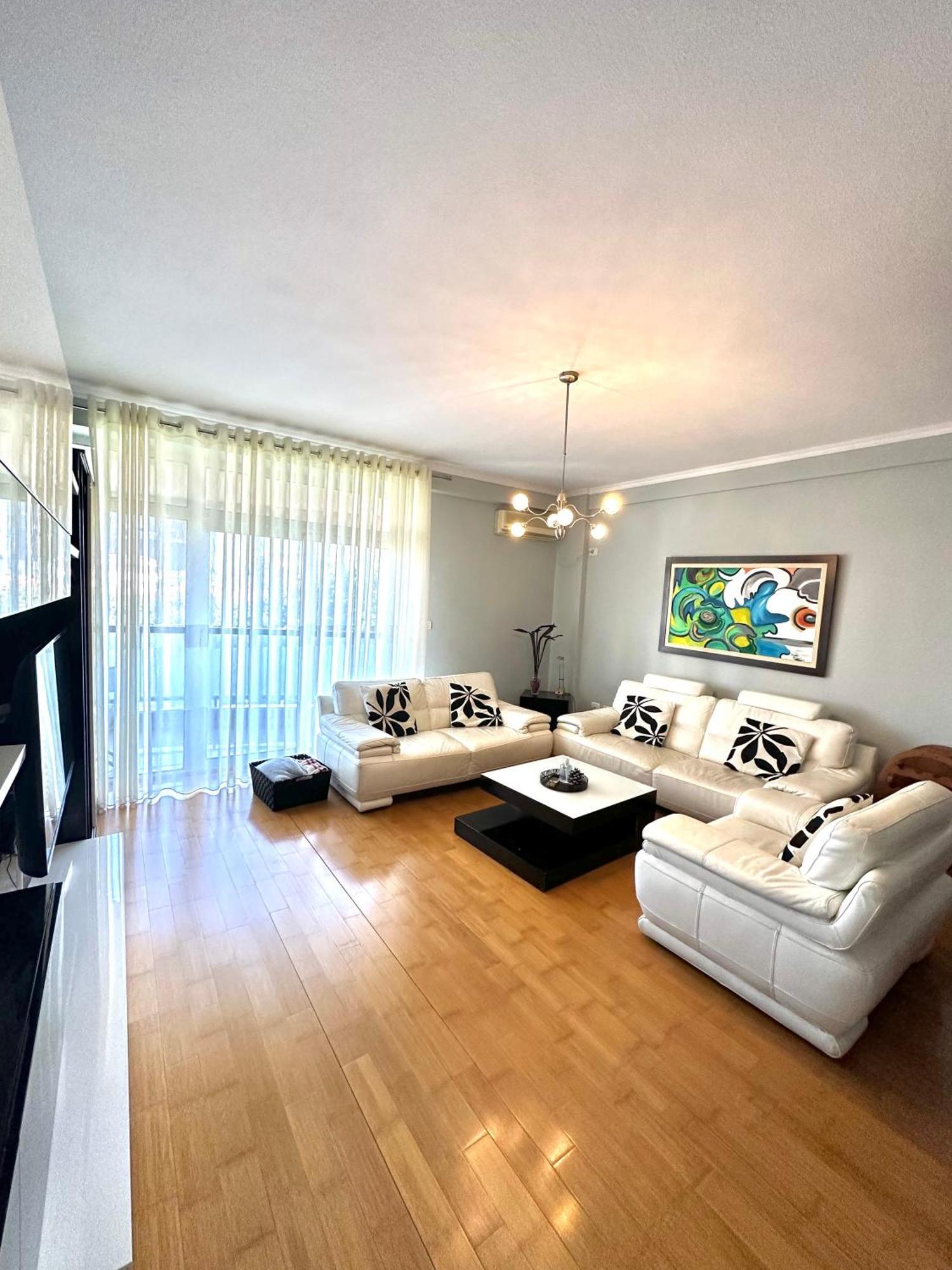 Central Inn Home Τίρανα Εξωτερικό φωτογραφία